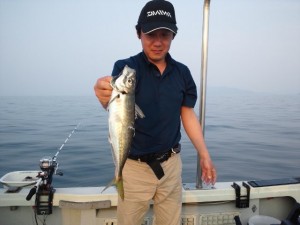 渡部さんのアジ40cm 渡部さんのアジ40cm
